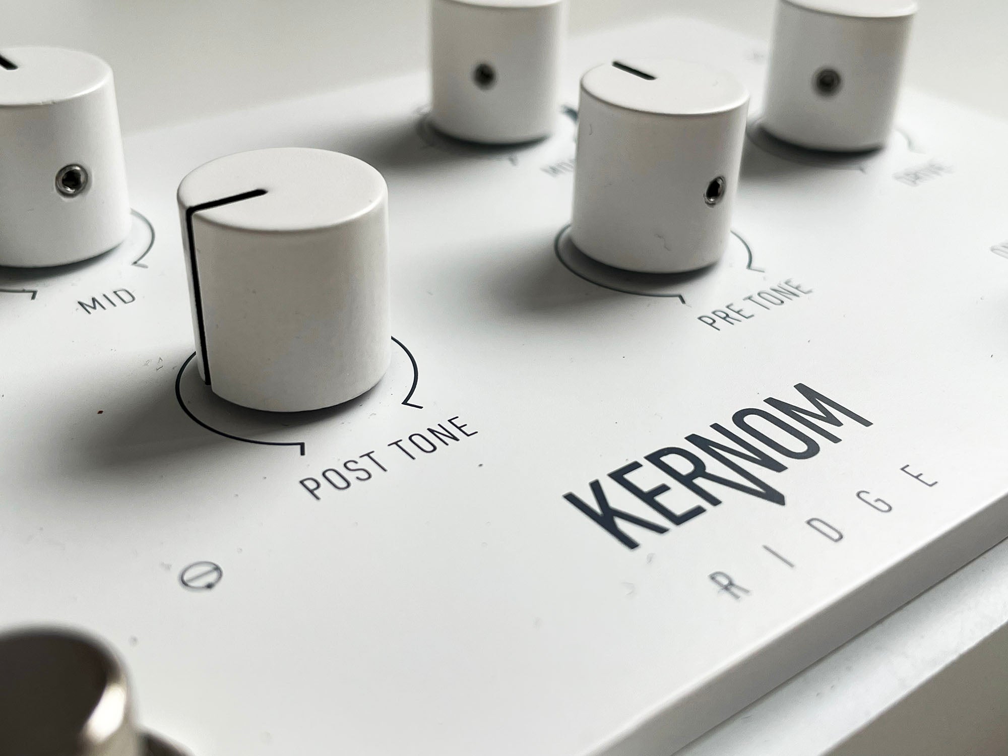 The POST TONE of the Kernom RIDGE - KERNOM NEWS